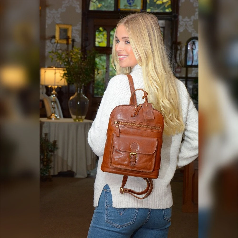 Small Vintage Leather Backpack Honey – G25 - Image 2